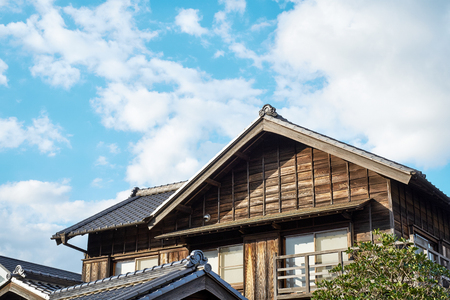 日本の伝統家屋に最適な自然素材と現代断熱技術の融合