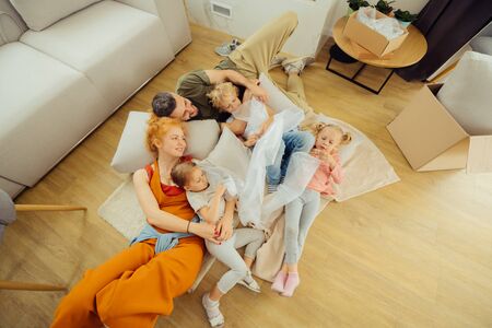 家族団らんを大事にしたLDKの動線プランと家具レイアウト