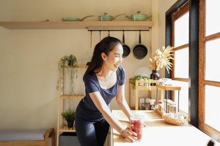 キッチンの狭さを解決！プロが教える日本家庭の食器・調理器具収納例